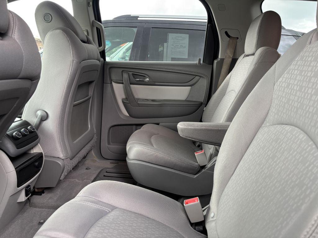 2015 GMC Acadia Image 9