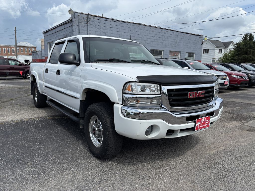 2003 GMC Sierra Image 2