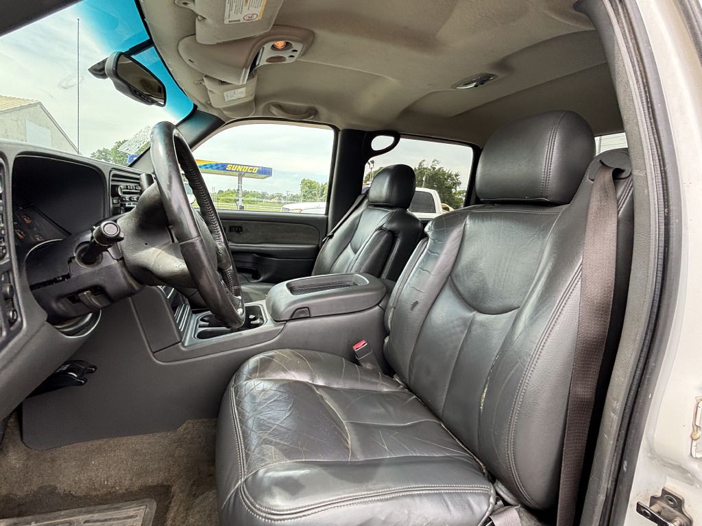 2003 GMC Sierra Image 5