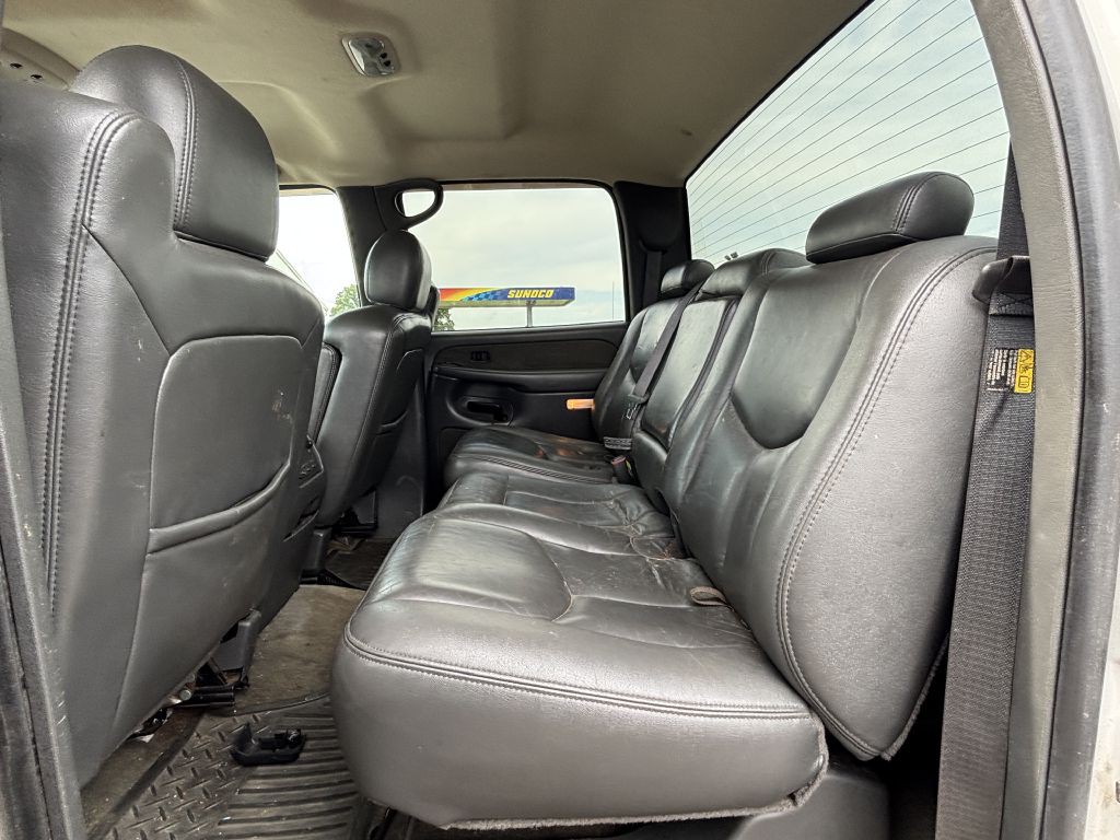 2003 GMC Sierra Image 6