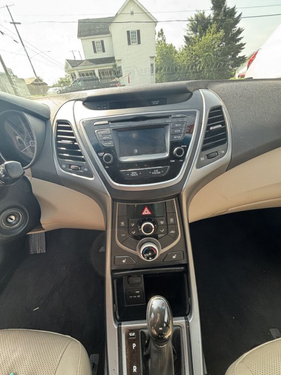 2015 Hyundai Elantra Image 7