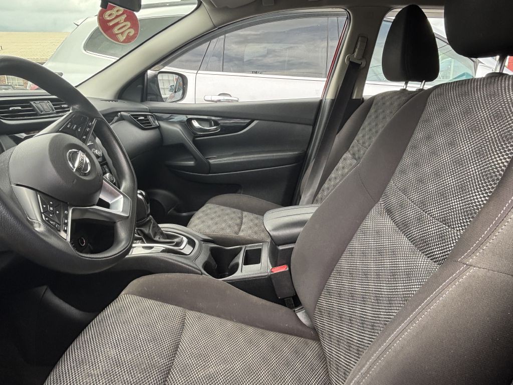 2018 Nissan Rogue Image 5