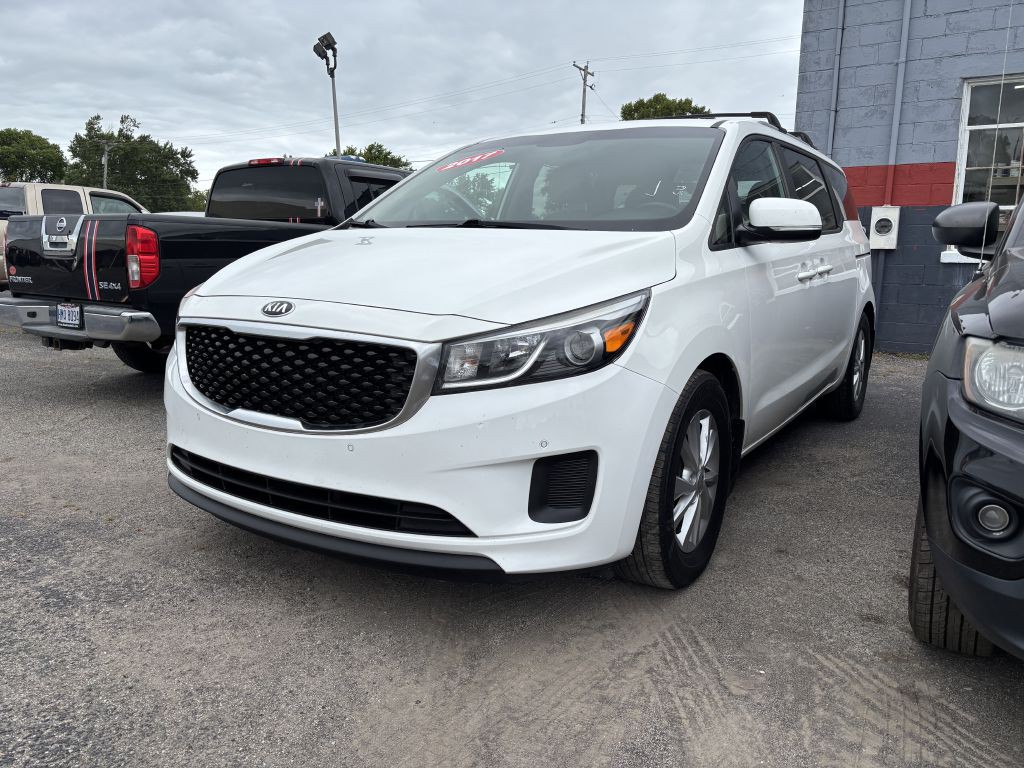 2017 Kia Sedona Image 1