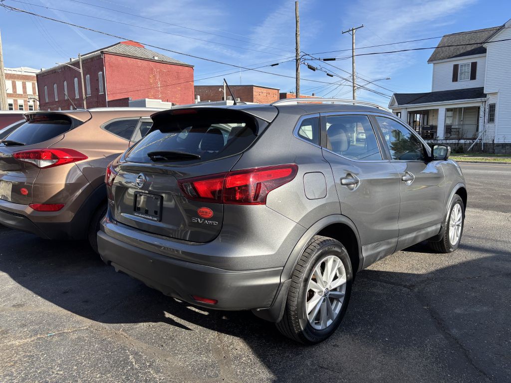 2018 Nissan Rogue Image 3