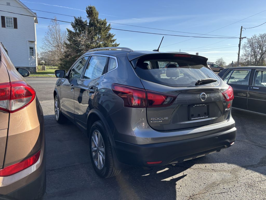 2018 Nissan Rogue Image 4