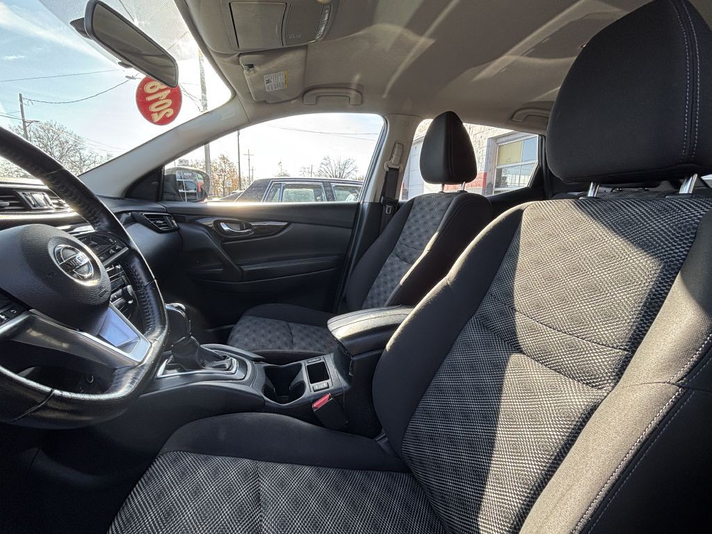 2018 Nissan Rogue Image 5