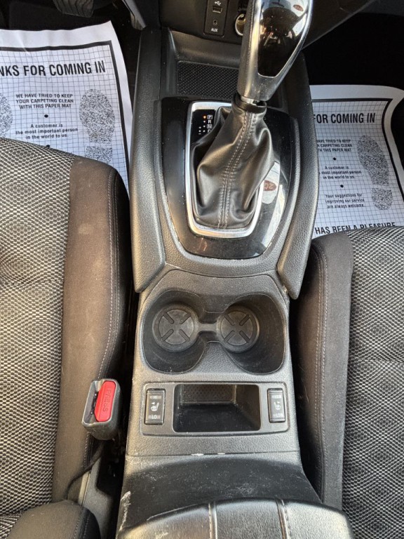 2018 Nissan Rogue Image 8