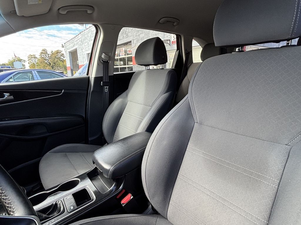 2018 Kia Sorento Image 5
