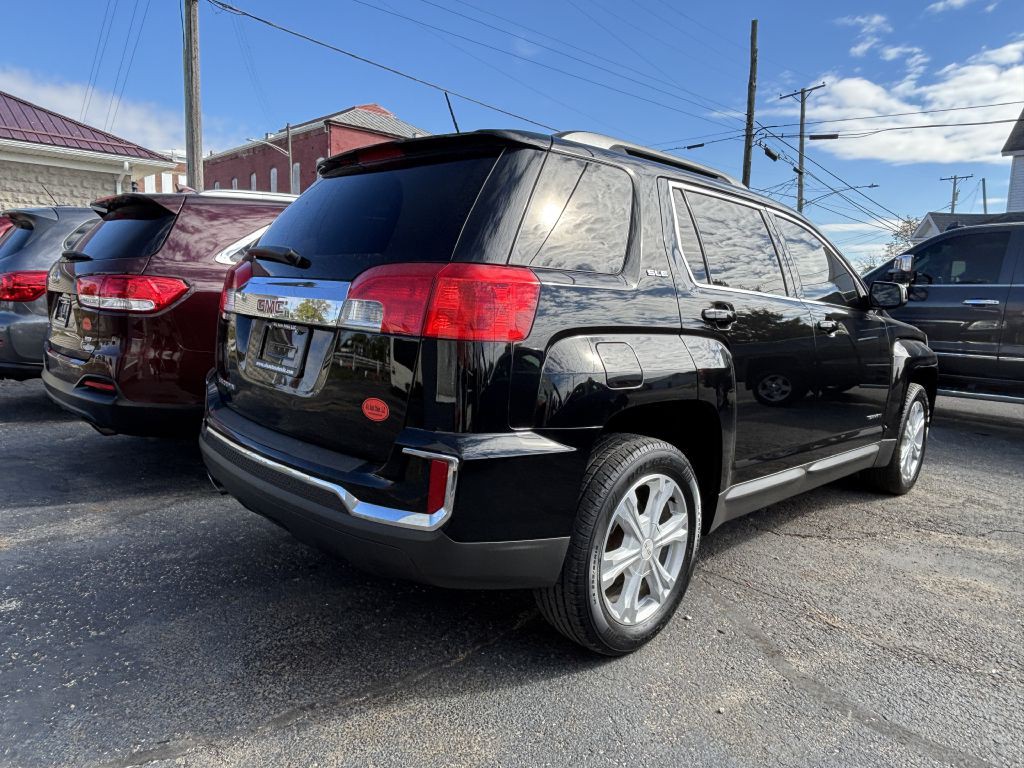 2017 GMC Terrain Image 3