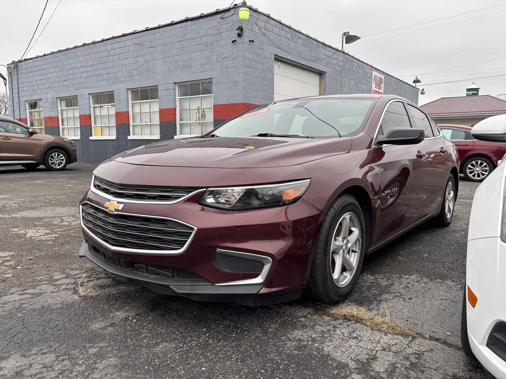 2016 Chevrolet Malibu Image 1