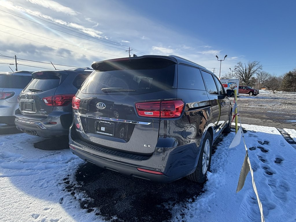 2019 Kia Sedona Image 3
