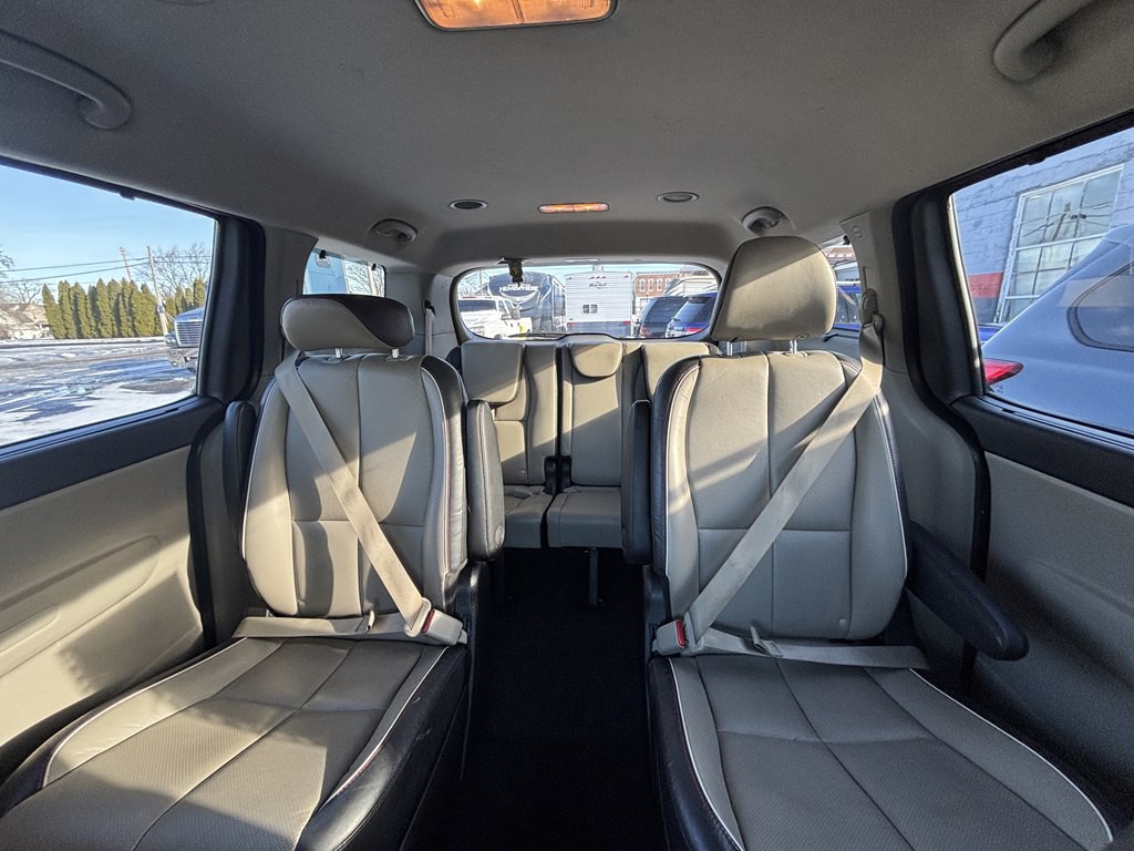 2019 Kia Sedona Image 6