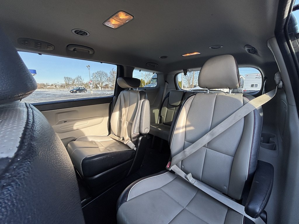2019 Kia Sedona Image 8