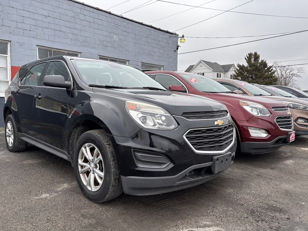 2017 Chevrolet Equinox Image 2