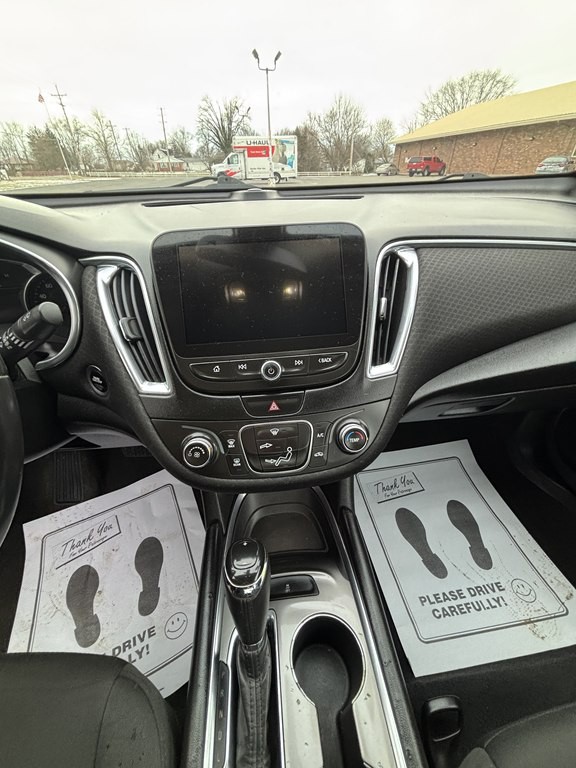 2016 Chevrolet Malibu Image 7