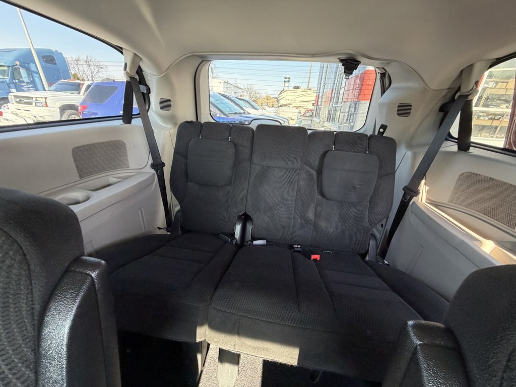 2016 Dodge Grand Caravan Image 9