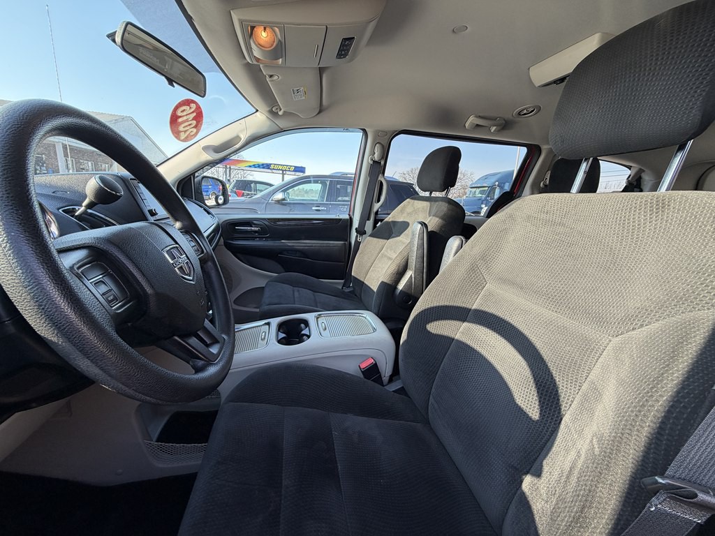 2016 Dodge Grand Caravan Image 5