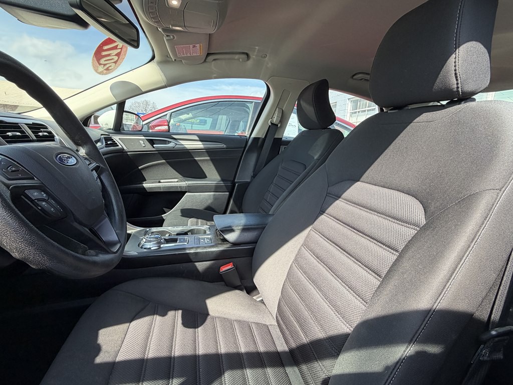 2019 Ford Fusion Image 5