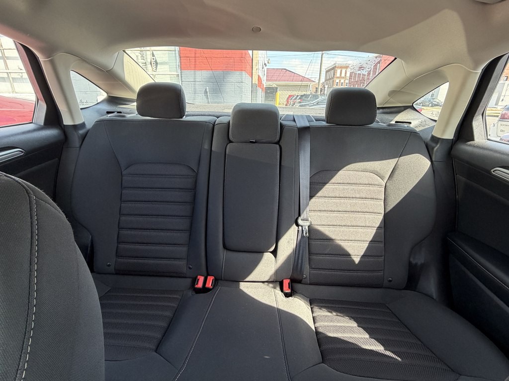 2019 Ford Fusion Image 6