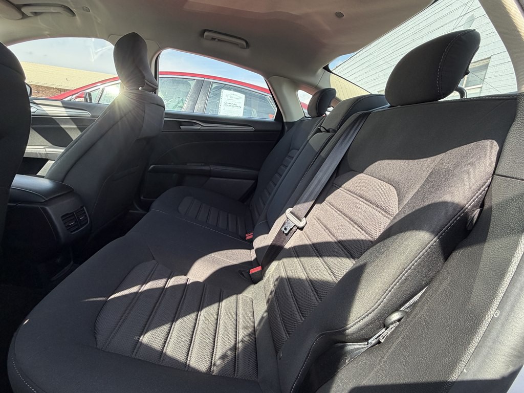 2019 Ford Fusion Image 9