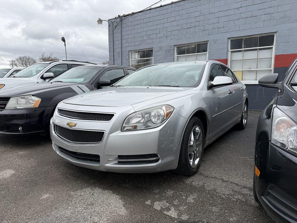 2012 Chevrolet Malibu Image 1