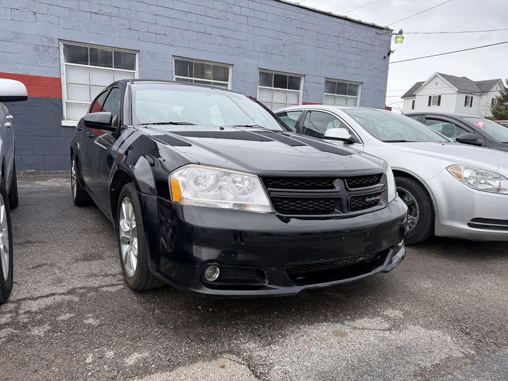 2012 Dodge Avenger Image 2