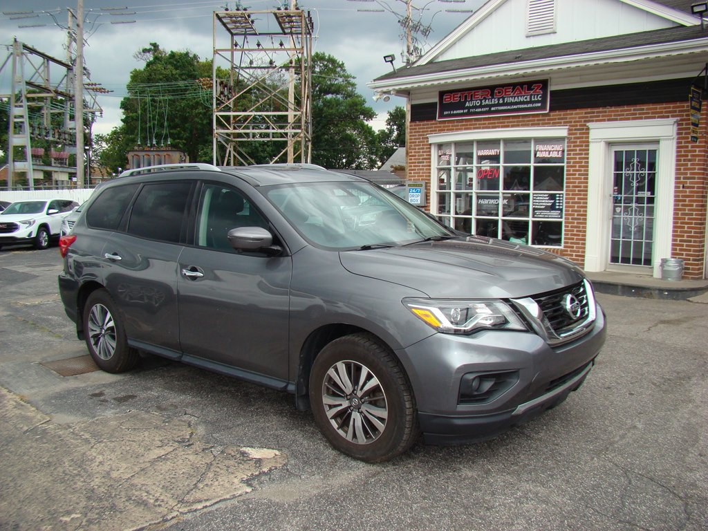 2020 Nissan Pathfinder Image 2