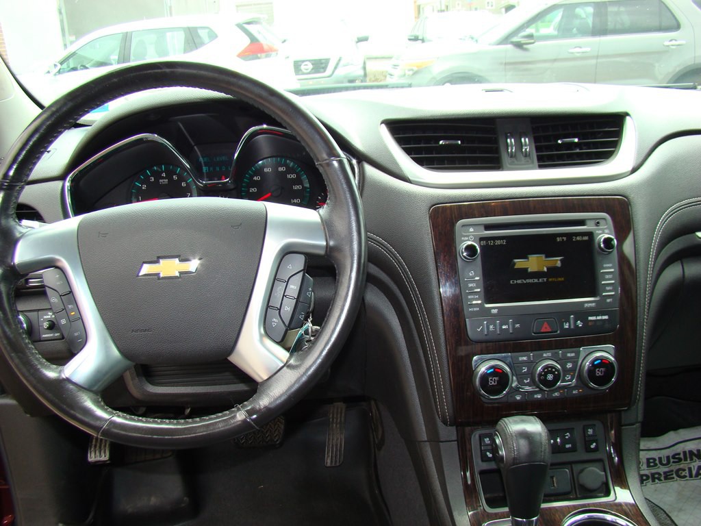 2017 Chevrolet Traverse Image 12