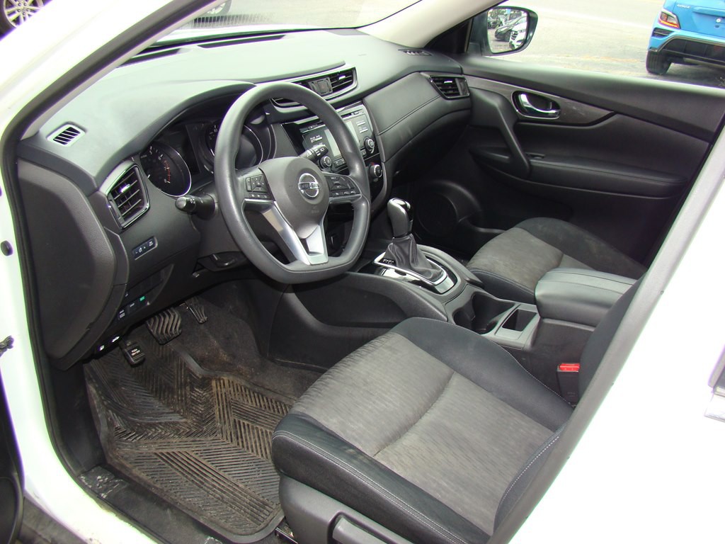 2017 Nissan Rogue Image 7