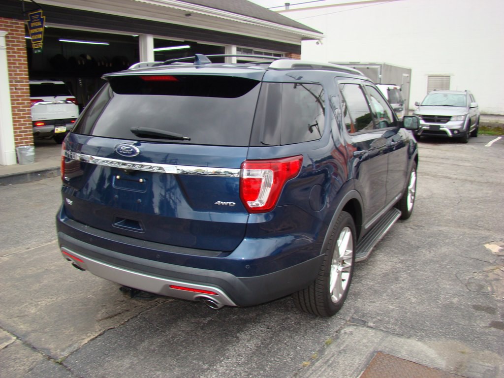 2016 Ford Explorer Image 3
