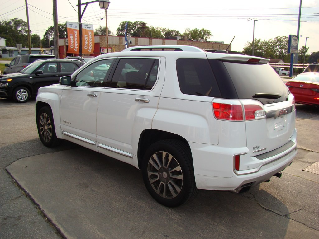 2017 GMC Terrain Image 6