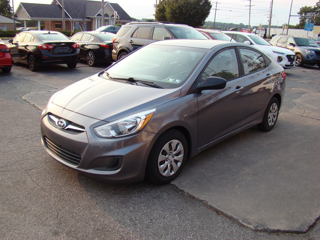 2017 Hyundai Accent Image 5