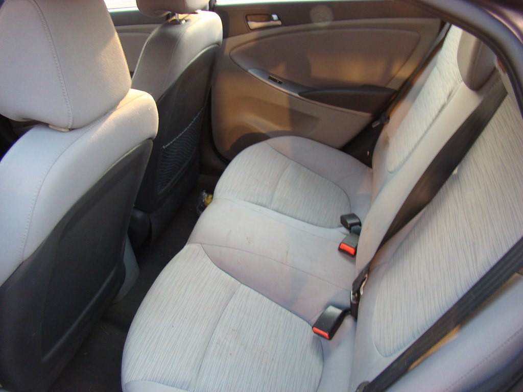 2017 Hyundai Accent Image 9