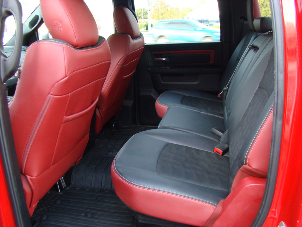 2016 RAM 1500 Image 9