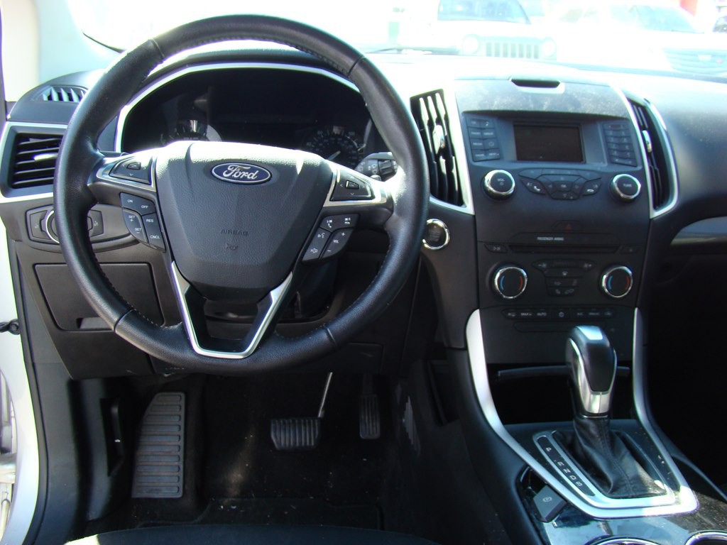 2018 Ford Edge Image 11