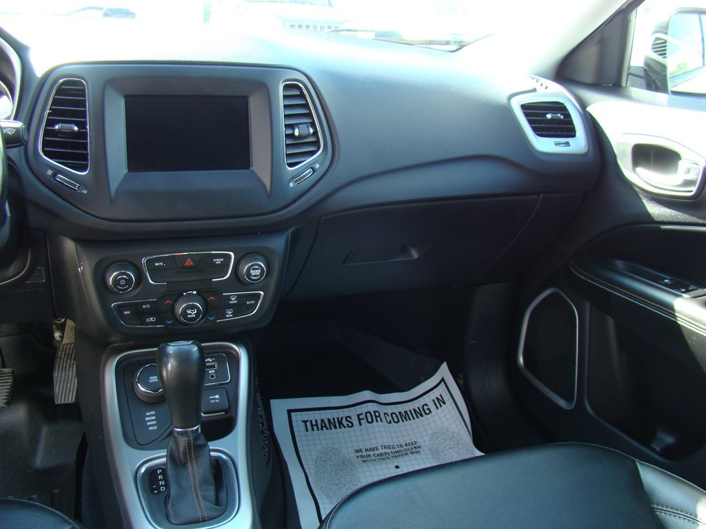 2020 Jeep Compass Image 10