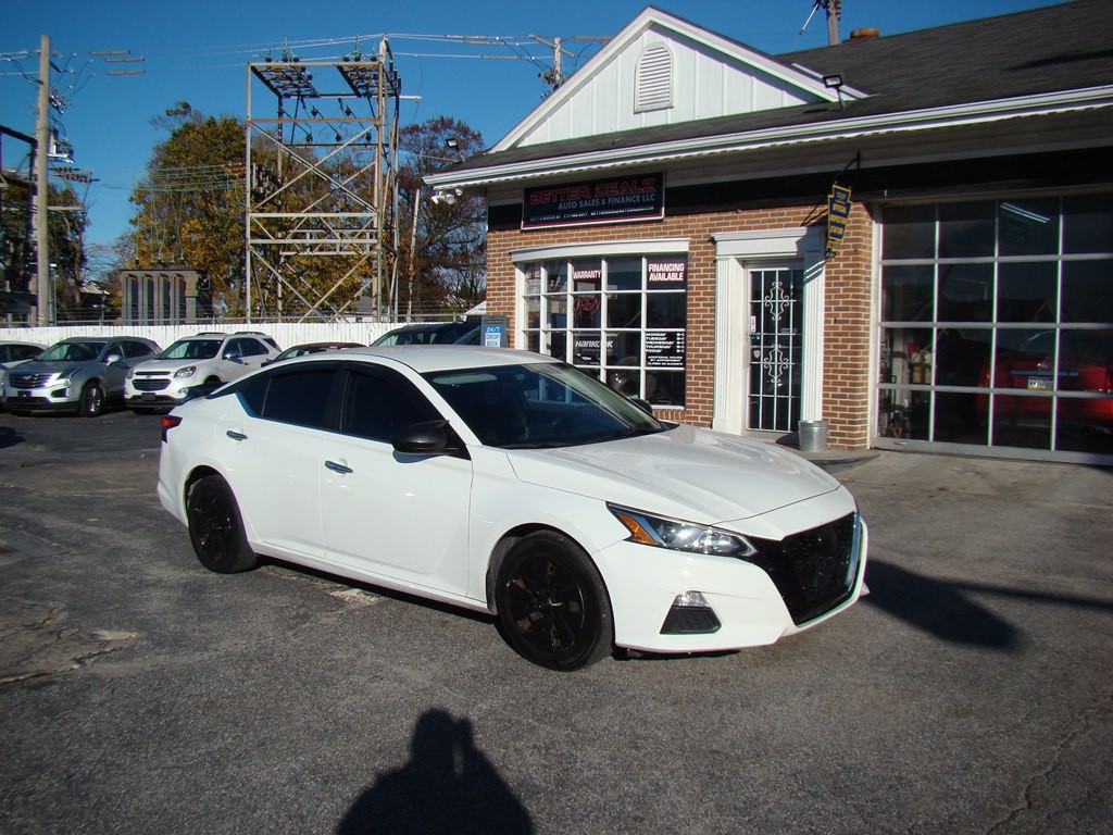 2020 Nissan Altima Image 2