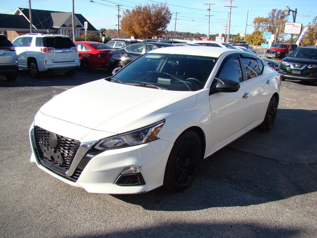 2020 Nissan Altima Image 5