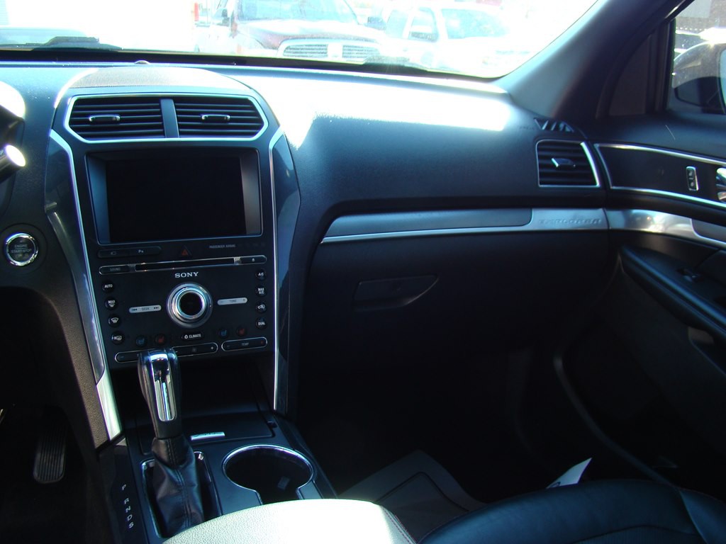 2017 Ford Explorer Image 11