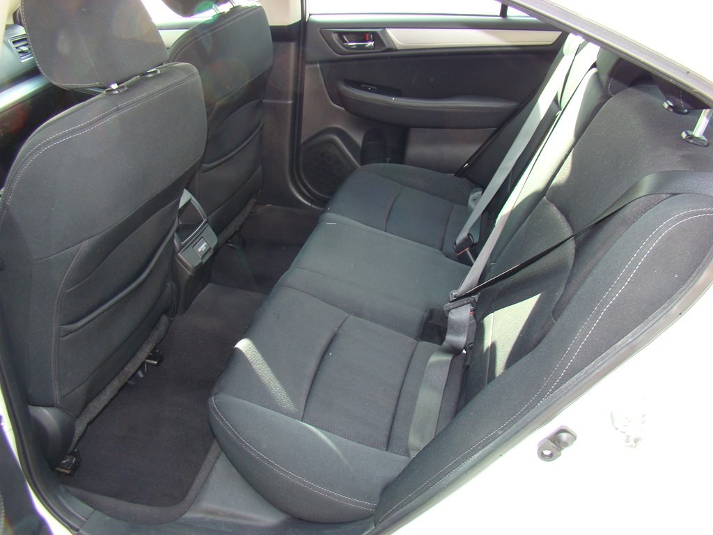 2018 Subaru Legacy Image 9