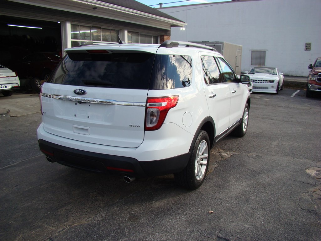 2014 Ford Explorer Image 3