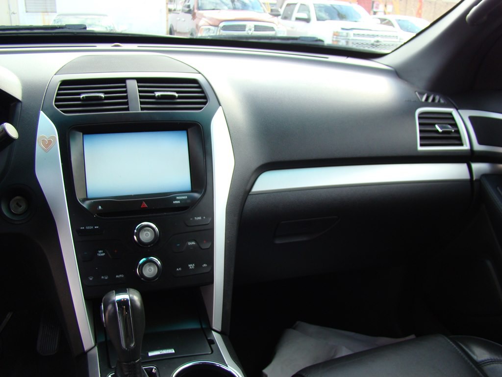 2014 Ford Explorer Image 11