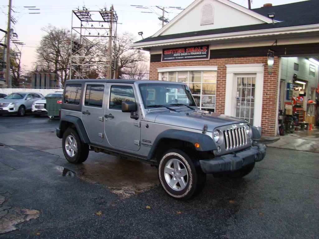 2016 Jeep Wrangler Unlimited Image 2