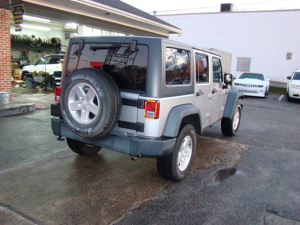 2016 Jeep Wrangler Unlimited Image 3