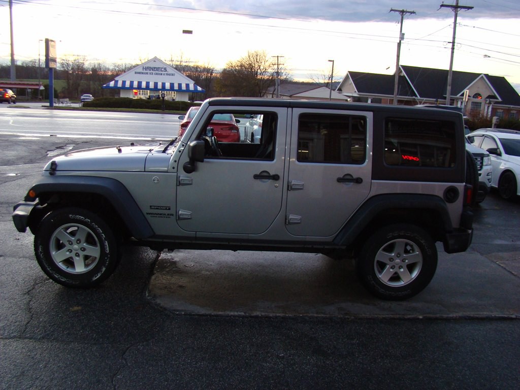 2016 Jeep Wrangler Unlimited Image 4