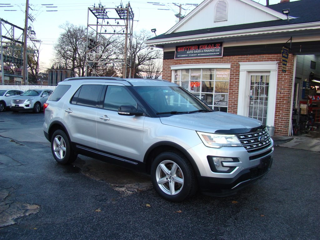 2017 Ford Explorer Image 2