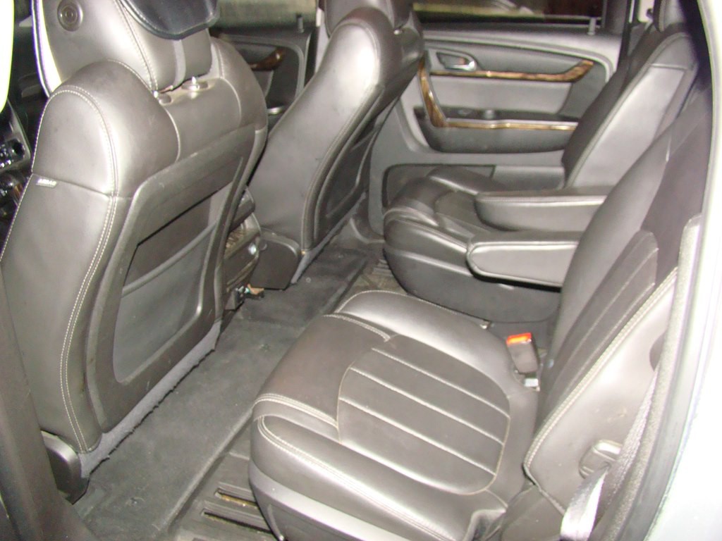 2015 GMC Acadia Image 9