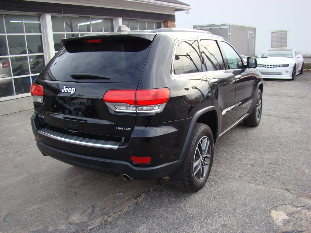 2018 Jeep Grand Cherokee Image 3