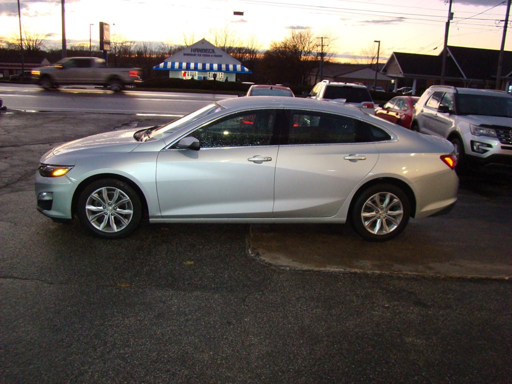 2020 Chevrolet Malibu Image 4