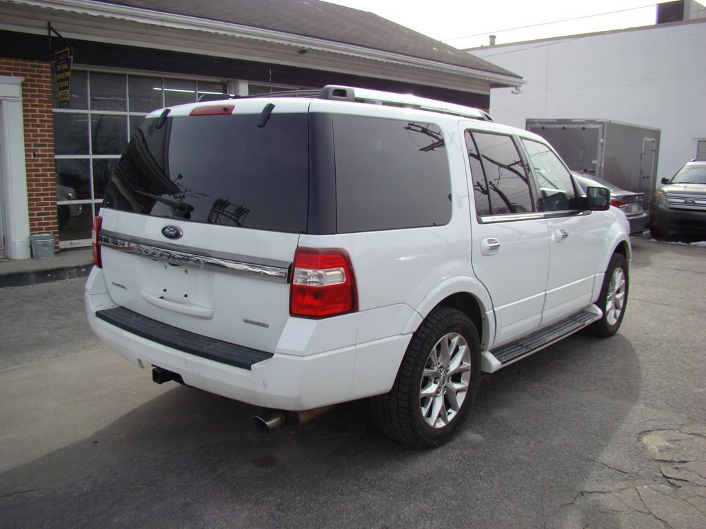 2017 Ford Expedition Image 3